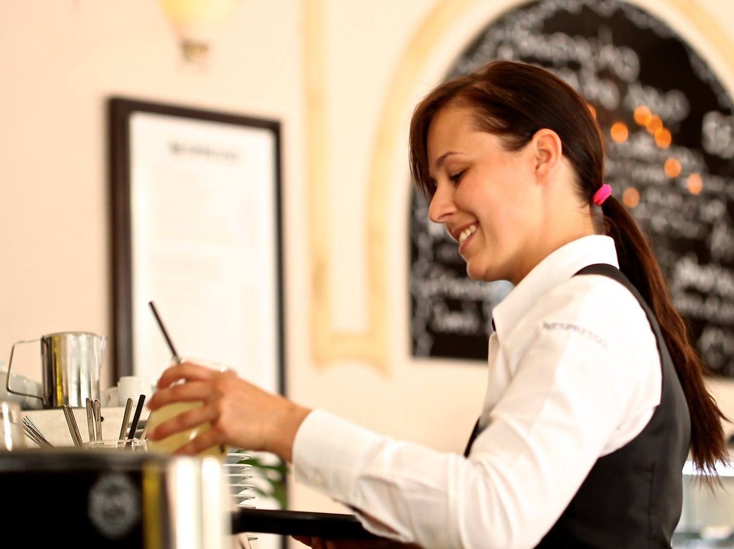 việc làm thêm bồi bàn