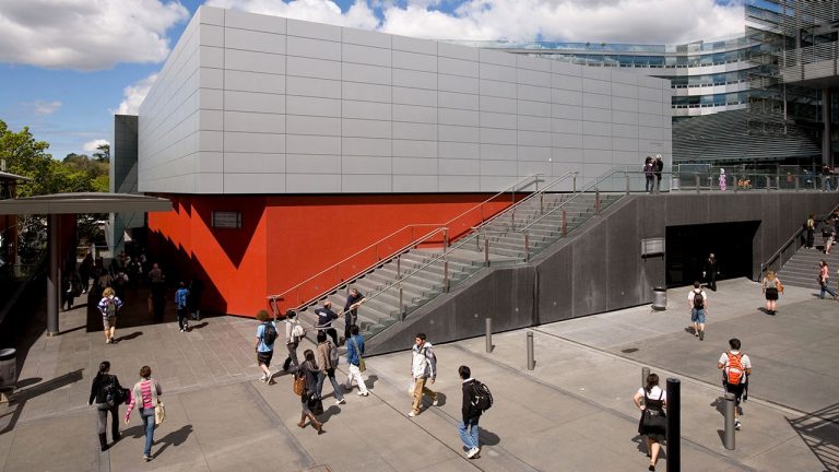 phd tai 8 dh lon nhat new zealand auckland