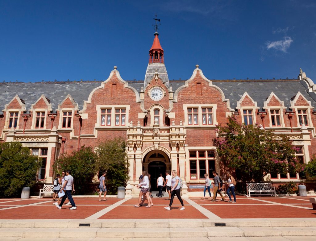 phd tai 8 dh lon nhat new zealand lincoln