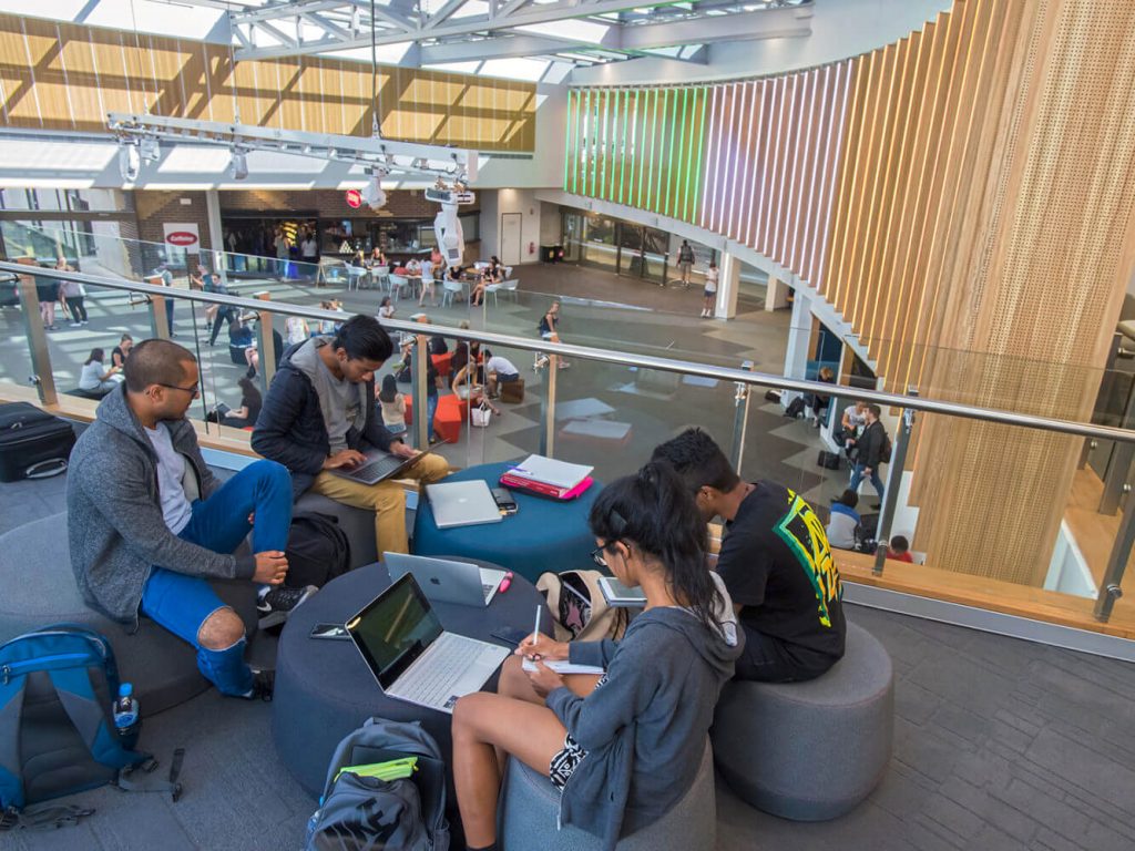 hoc bong deakin vice-chancellor's bạc dai hoc và thac si