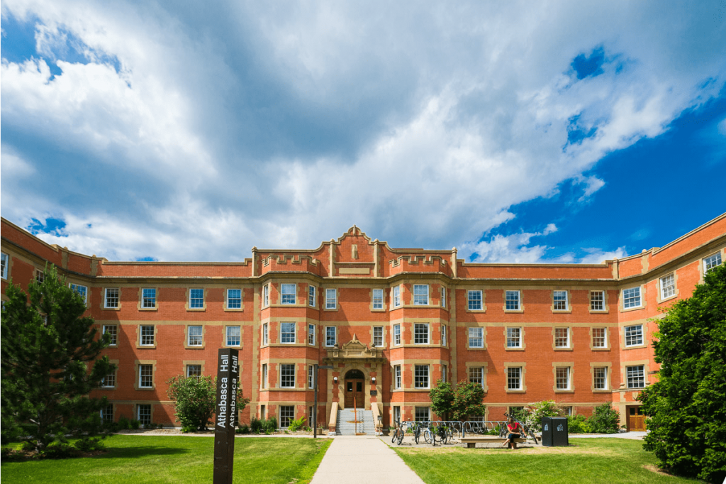 Đại học Alberta (University of Alberta) nằm trong top trường đại học hàng đầu Canada