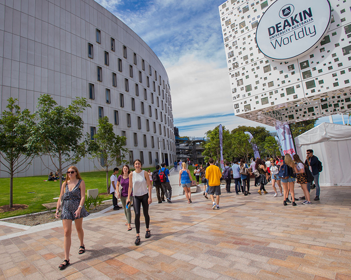 hoc bong deakin vice-chancellor's tai dai hoc deakin