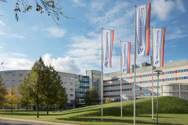 ĐẠI HỌC MAASTRICHT SẼ MỞ CỬA TRỞ LẠI VÀO THÁNG 9