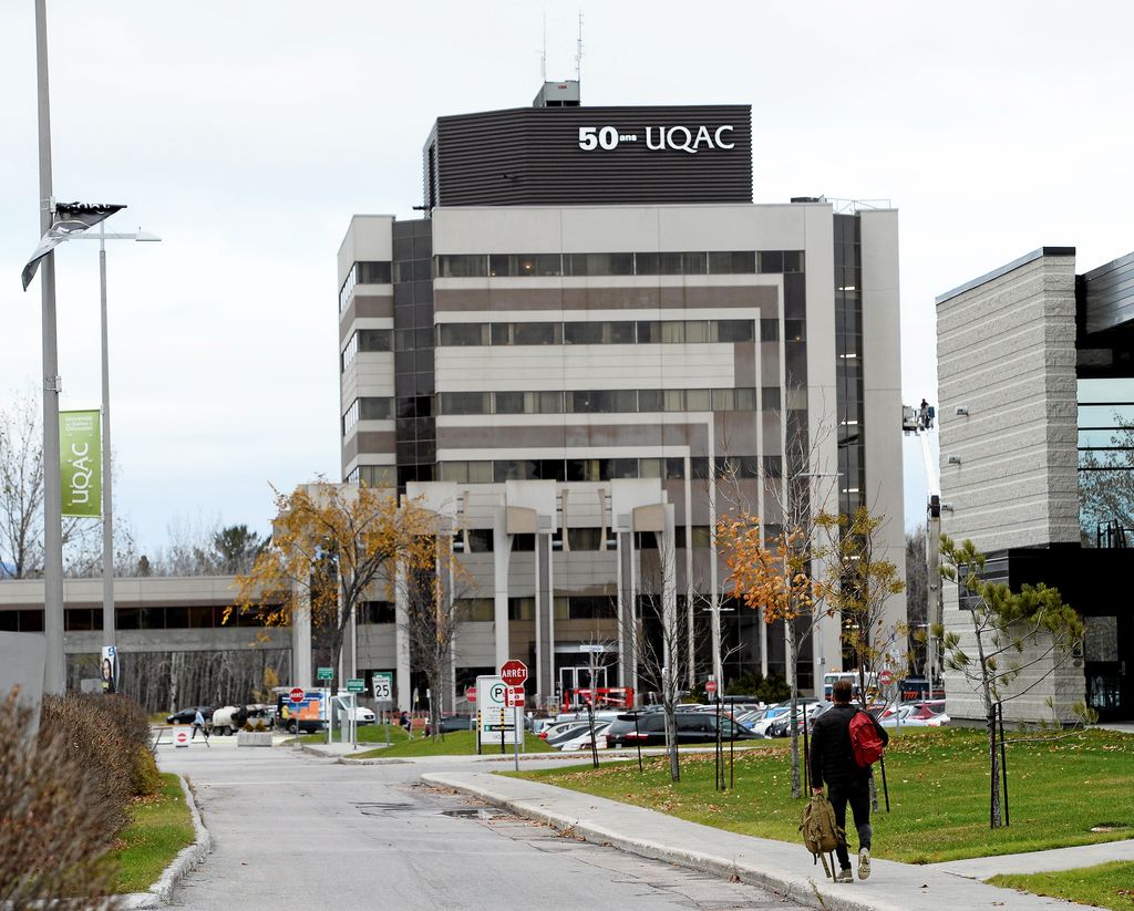 Top 10 các trường đại học top đầu tỉnh bang Québec Canada