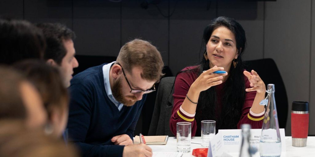 chuong trinh hoc bong ngan han Chatham House 