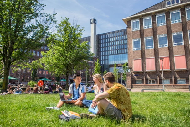 Sinh viên ĐH Amsterdam, Hà Lan