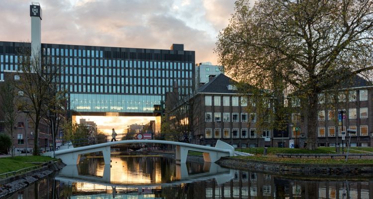 ĐH Amsterdam, Hà Lan